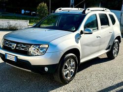 Grigio Usata 2017 Dacia Duster Lauréate Tre volumi | 11.500 € (Buon prezzo)