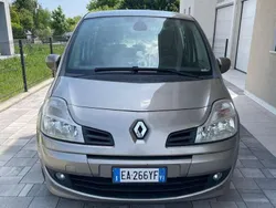 Beige Usata 2010 Renault Modus Dynamique Monovolume | 2750 € (Ottimo prezzo)