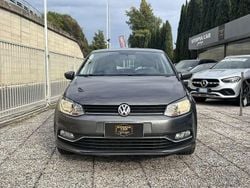 Grigio urano Usata 2017 VW Polo Comfortline Tre volumi | 12.300 € (Buon prezzo)