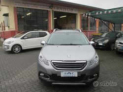 Grigio Usata 2015 Peugeot 2008 SUV | 8200 € (Buon prezzo)