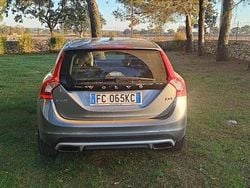 Usata 2016 Volvo V60 Momentum Station wagon | 9900 € (Buon prezzo)