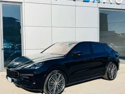 Nero Usata 2022 Porsche Cayenne Turbo S SUV | 133.900 €