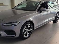Aurora silver Nuova 2026 Volvo V60 Core Station wagon | 42.900 € (Buon prezzo)