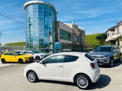 Bianco Usata 2015 Alfa Romeo MiTo Distinctive Due volumi | 6900 € (Buon prezzo)