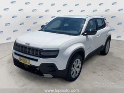 Grigio Usata 2024 Jeep Avenger Altitude SUV | 22.350 € (Buon prezzo)