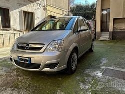 Grigio Usata 2006 Opel Meriva Monovolume | 1600 € (Ottimo prezzo)