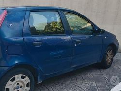 Usata 2005 Fiat Punto Due volumi | 2000 € (Buon prezzo)