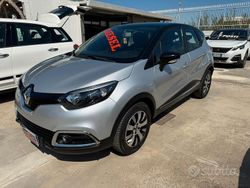 Grigio Usata 2017 Renault Captur Zen SUV | 8999 € (Buon prezzo)