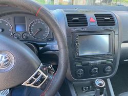 Nero Usata 2004 VW Golf V Comfortline Tre volumi | 2200 € (Buon prezzo)