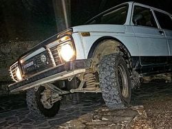 Bianco Usata 1987 Lada niva SUV | 4500 €