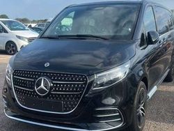 Nero Nuova 2025 Mercedes V250 Avantgarde Monovolume | 82.000 € (Molto cara)