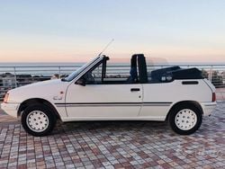 Bianco Usata 1989 Peugeot 205 Cabrio | 6900 €