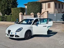 Usata 2015 Alfa Romeo Giulietta Quadrifoglio Due volumi | 12.000 € (Molto cara)