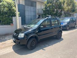 Nero Usata 2005 Fiat Panda 4x4 Due volumi | 5200 € (Cara)