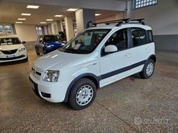 Bianco Usata 2012 Fiat Panda 4x4 Climbing Due volumi | 7450 € (Buon prezzo)