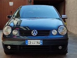 Verde Usata 2002 VW Polo Tre volumi | 3200 € (Molto cara)