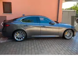Usata 2020 Alfa Romeo Giulia Tre volumi | 25.000 € (Cara)