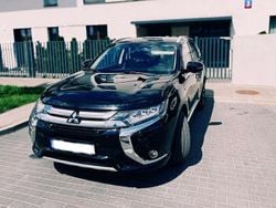 Usata 2015 Mitsubishi Outlander P-HEV Top SUV | 14.500 €