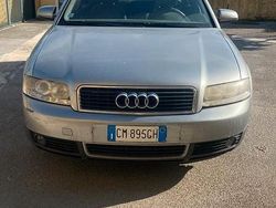 Grigio Usata 2004 Audi A4 Tre volumi | 1500 € (Ottimo prezzo)