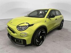 Verde Nuova 2025 Abarth 600e Turismo SUV | 23.400 €