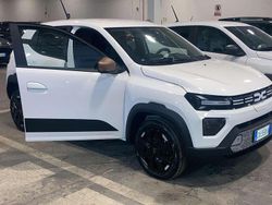 Bianco Usata 2024 Dacia Spring Extreme Due volumi | 15.900 € (Cara)