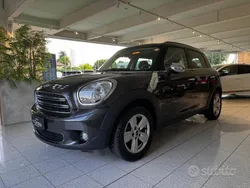 Marrone(met.) Usata 2016 Mini One Countryman SUV | 9990 € (Buon prezzo)