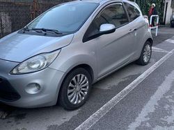 Usata 2011 Ford Ka Titanium Tre volumi | 3990 € (Buon prezzo)
