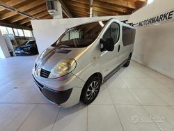 Argento Usata 2011 Renault Trafic Monovolume | 13.900 € (Molto cara)