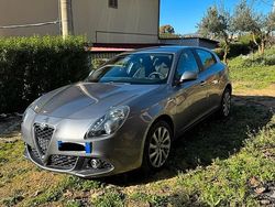 Usata 2019 Alfa Romeo Giulietta Business Tre volumi | 12.000 € (Buon prezzo)