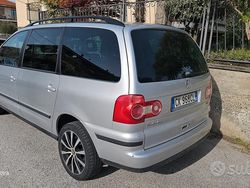 Grigio Usata 2004 VW Sharan Monovolume | 4300 €