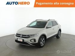 Beige Usata 2023 VW T-Roc Life SUV | 20.799 € (Ottimo prezzo)