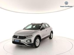 Pyrit silver con tetto nero Usata 2024 VW T-Roc Life SUV | 28.500 € (Buon prezzo)