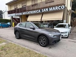 Grigio Usata 2018 Alfa Romeo Stelvio Super SUV | 14.900 € (Super prezzo)