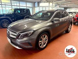 Grigio scuro Usata 2015 Mercedes GLA220 SUV | 11.900 € (Super prezzo)