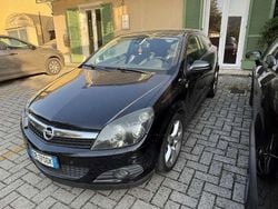 Usata 2008 Opel Astra GTC Cosmo Tre volumi | 2500 € (Super prezzo)