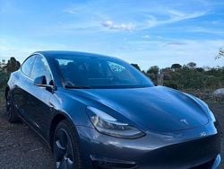 Grigio Usata 2019 Tesla Model 3 Standard Range Plus Tre volumi | 22.000 € (Buon prezzo)