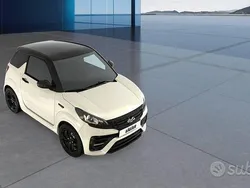 Bianco perla / nero intenso Usata 2023 Ligier JS50 Due volumi | 12.490 € (Buon prezzo)
