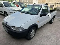 Bianco Usata 2001 Fiat Strada Tre volumi | 5900 € (Molto cara)