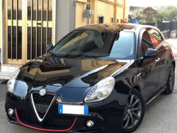 Usata 2012 Alfa Romeo Giulietta Due volumi | 8500 € (Molto cara)