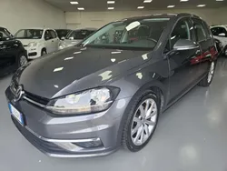Grigio Usata 2017 VW Golf VII Sportline Tre volumi | 10.900 € (Buon prezzo)