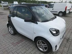 Bianco Usata 2020 Smart ForTwo Electric Drive Passion Due volumi | 12.500 € (Buon prezzo)