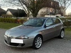 Grigio Usata 2004 Alfa Romeo 147 Due volumi | 1950 € (Buon prezzo)