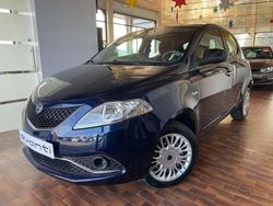 Blu/azzurro Usata 2017 Lancia Ypsilon Platinum Due volumi | 8990 € (Buon prezzo)