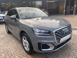 Grigio medio Usata 2020 Audi Q2 Business SUV | 19.500 € (Buon prezzo)