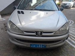 Grigio Usata 2000 Peugeot 206 Tre volumi | 1000 € (Buon prezzo)