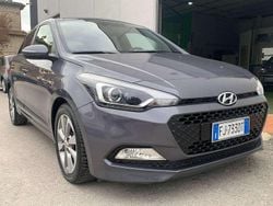 Grigio Usata 2017 Hyundai i20 Style Tre volumi | 8800 € (Buon prezzo)