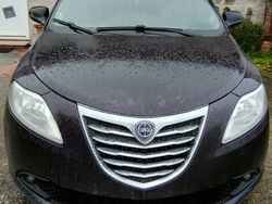 Usata 2013 Lancia Ypsilon Due volumi | 4300 € (Buon prezzo)