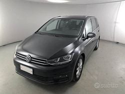 Nero Usata 2019 VW Touran Highline Monovolume | 22.800 € (Buon prezzo)