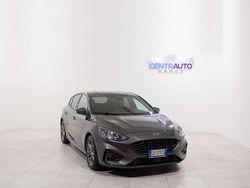 Grigio Usata 2020 Ford Focus ST-Line Tre volumi | 15.500 € (Buon prezzo)