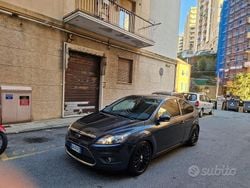 Blu Usata 2009 Ford Focus Coupé | 3800 € (Molto cara)